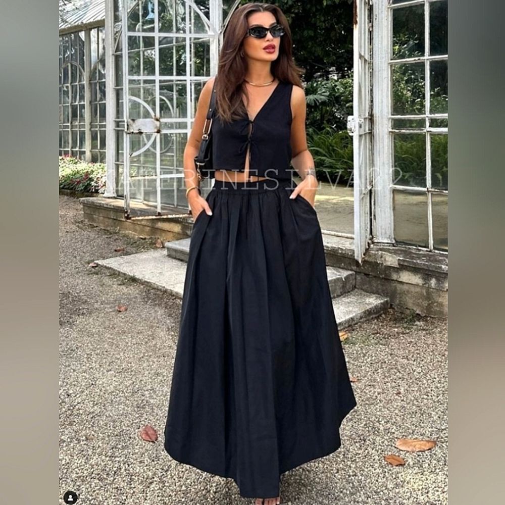 NWT ZARA BLACK VOLUMINOUS SKIRT